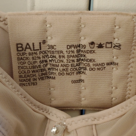 Bali Cream Full Coverage Bra with Underwire Support - Picture 4 of 4